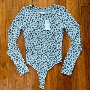 NWT Women’s Abercrombie Bodysuit size small.